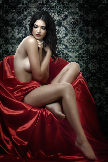 beautiful goth, victorian goth, grunge, sensual, sexy.